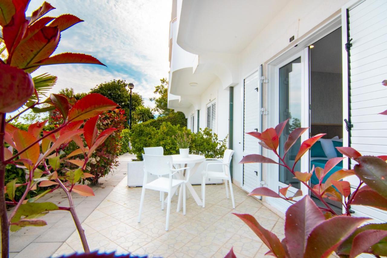 Hotel Perla - Annexes Χέρτσεγκ Νόβι Εξωτερικό φωτογραφία